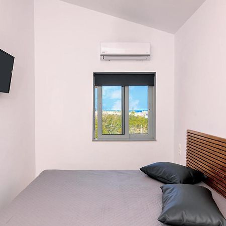 Bona'S Guest House Agia  ภายนอก รูปภาพ