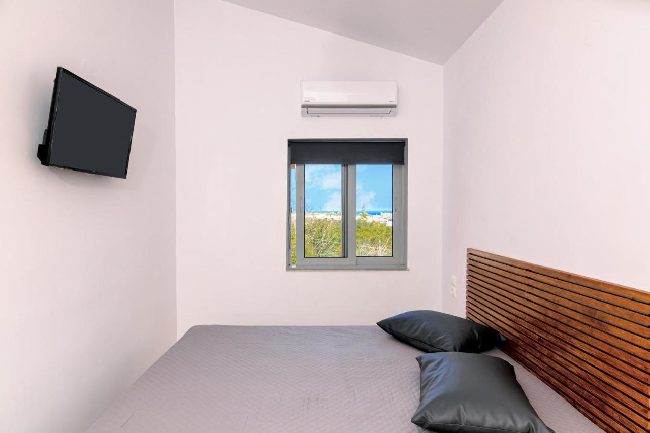 Bona'S Guest House Agia  ภายนอก รูปภาพ
